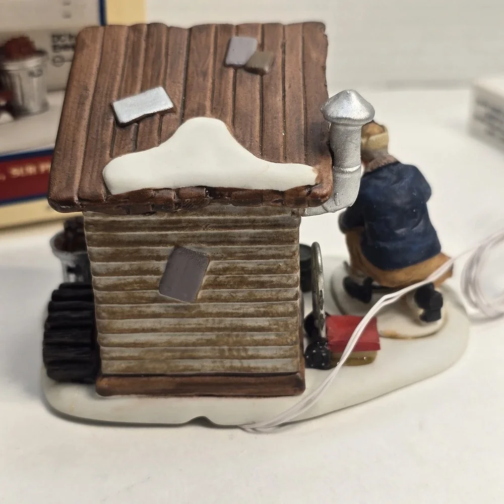 LEMAX Enchanted Forest ICY PERCH Poly-Resin‎ Christmas Village Accessories Decor